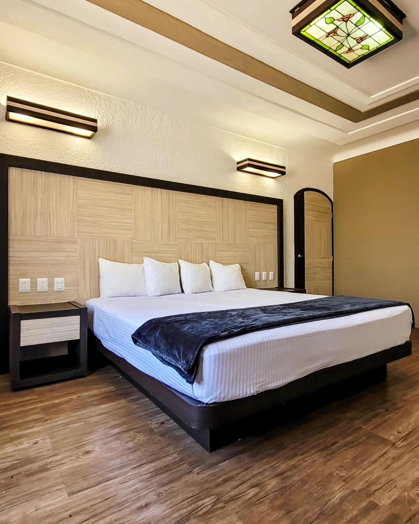 Hotel Paseo De La Presa Guanajuato Luaran gambar
