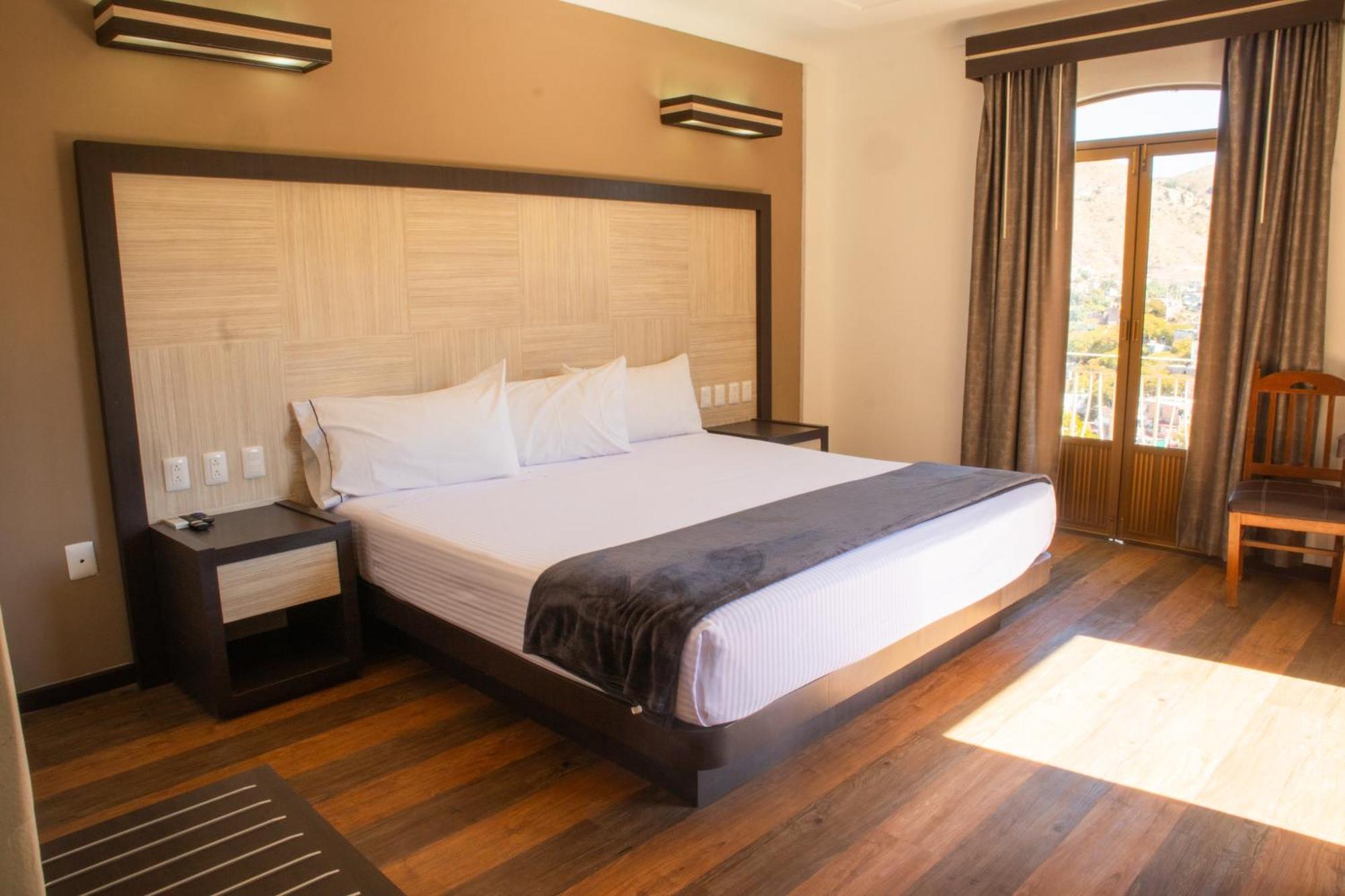 Hotel Paseo De La Presa Guanajuato Luaran gambar