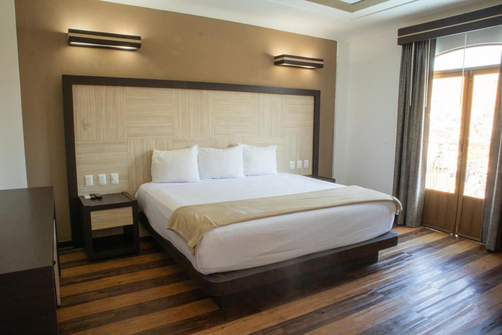 Hotel Paseo De La Presa Guanajuato Luaran gambar