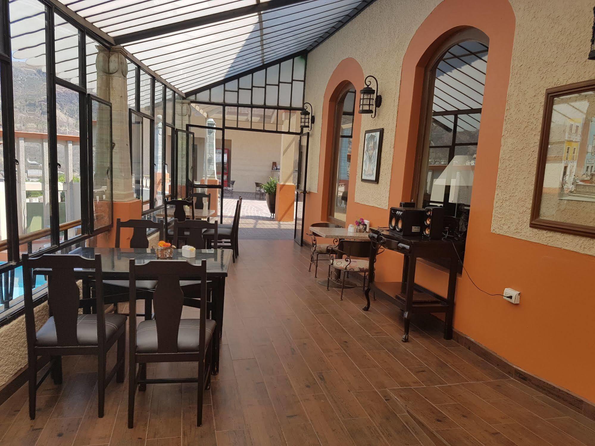 Hotel Paseo De La Presa Guanajuato Luaran gambar