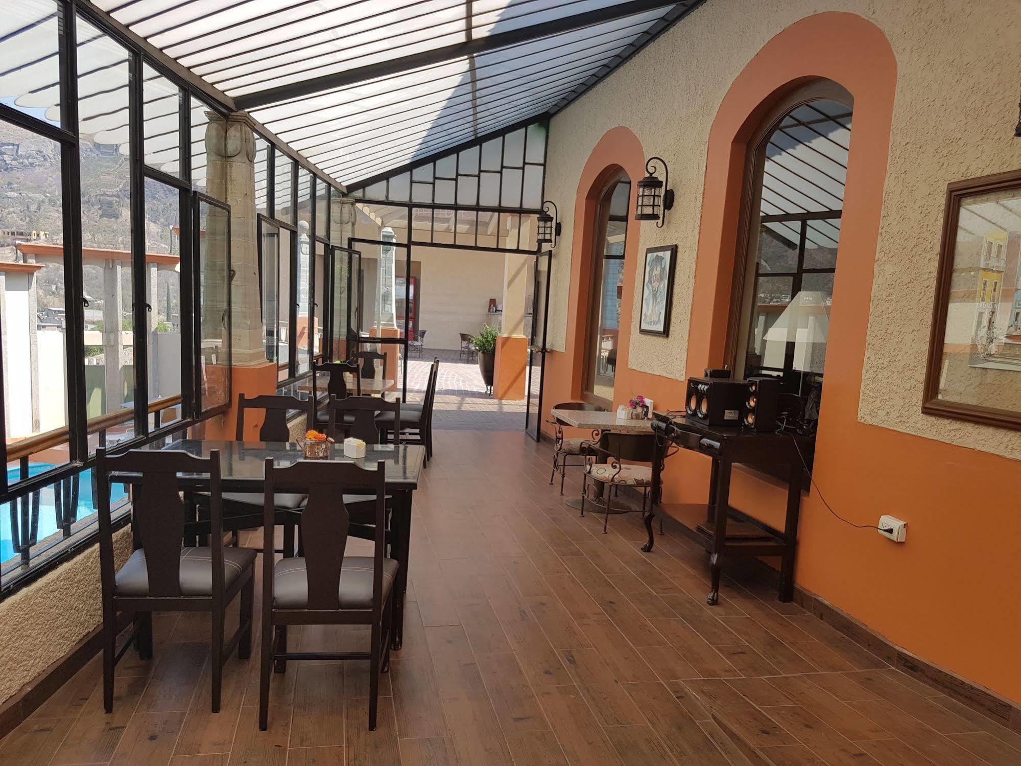 Hotel Paseo De La Presa Guanajuato Luaran gambar